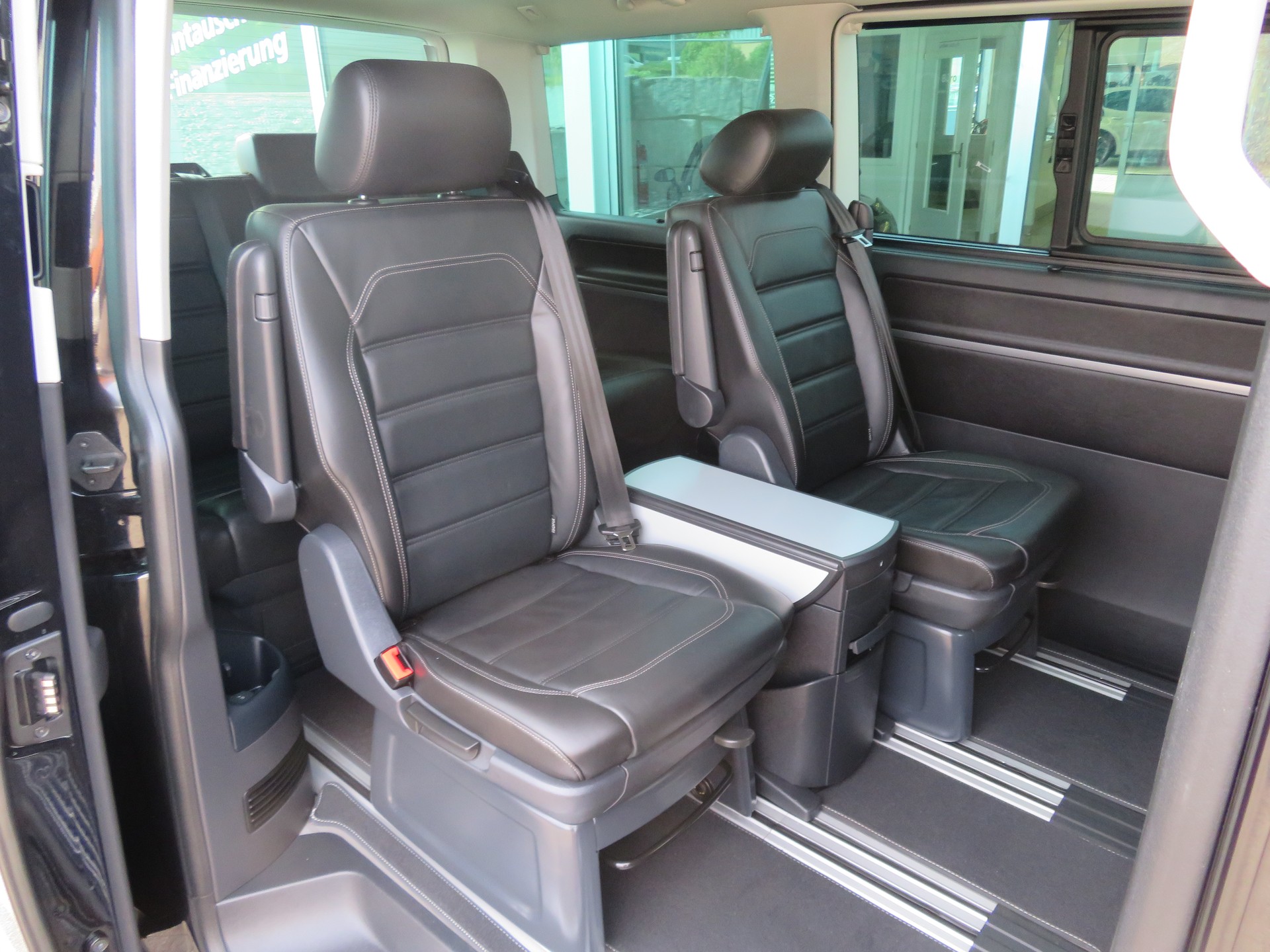 VW T6.1 Multivan 2.0 Bi-TDI Highline 4Motion DSG - 16