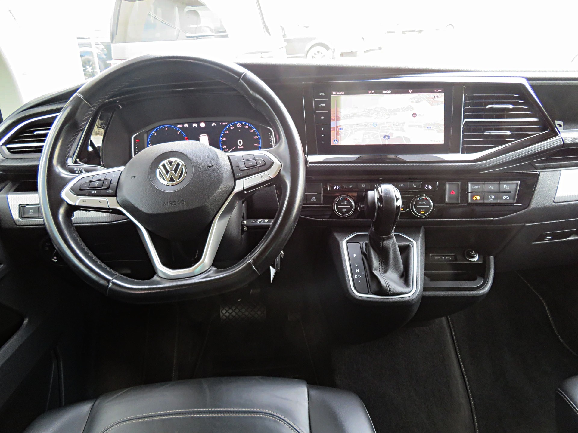 VW T6.1 Multivan 2.0 Bi-TDI Highline 4Motion DSG - 5