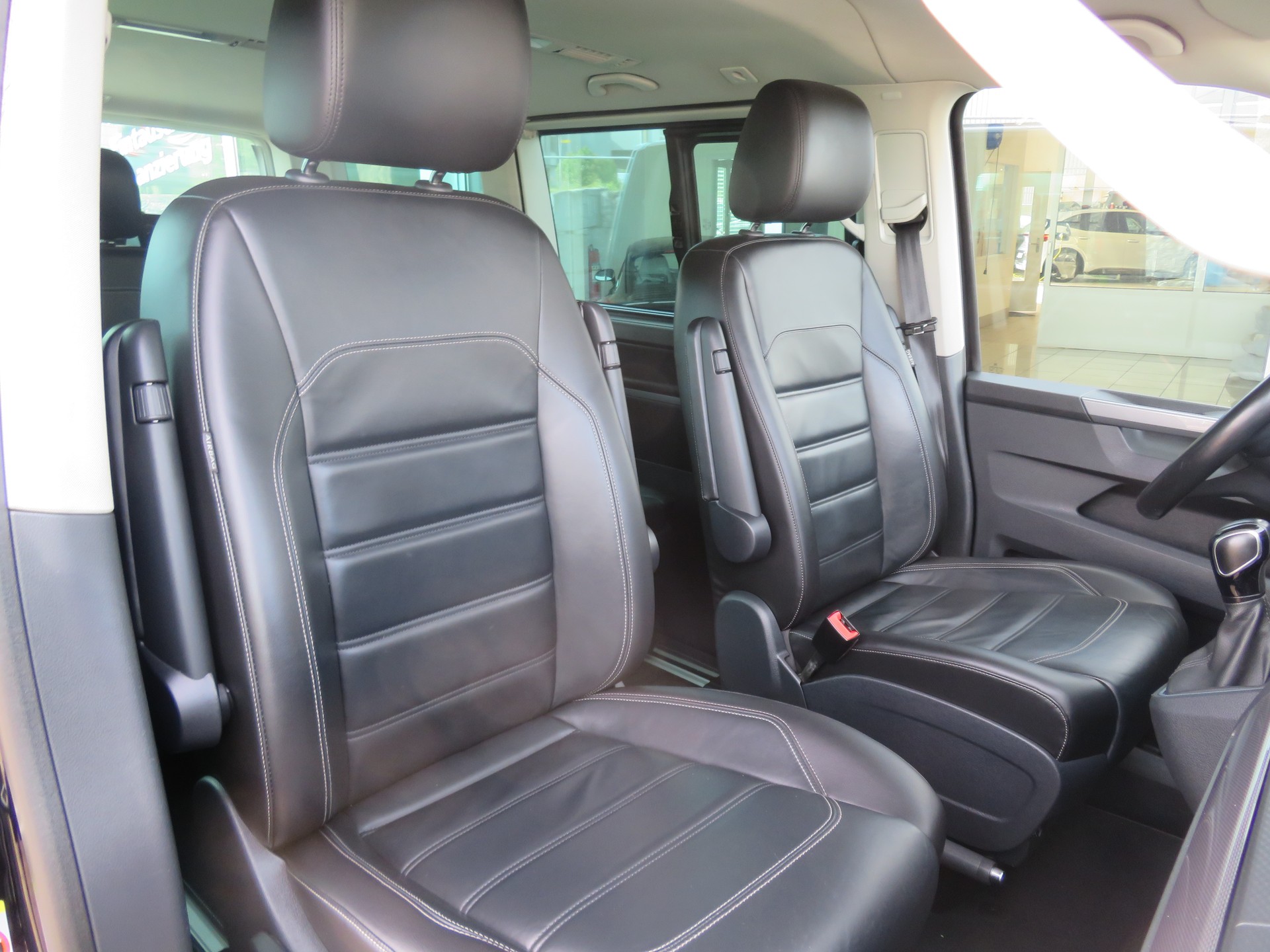 VW T6.1 Multivan 2.0 Bi-TDI Highline 4Motion DSG - 15