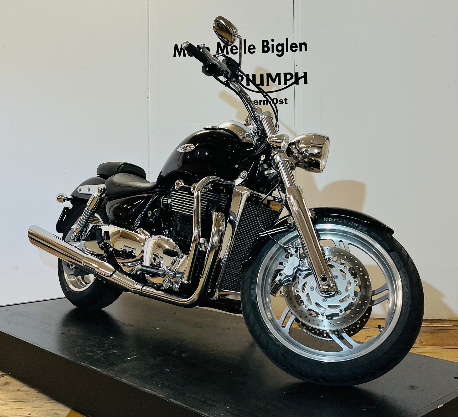 TRIUMPH Thunderbird ABS - 1