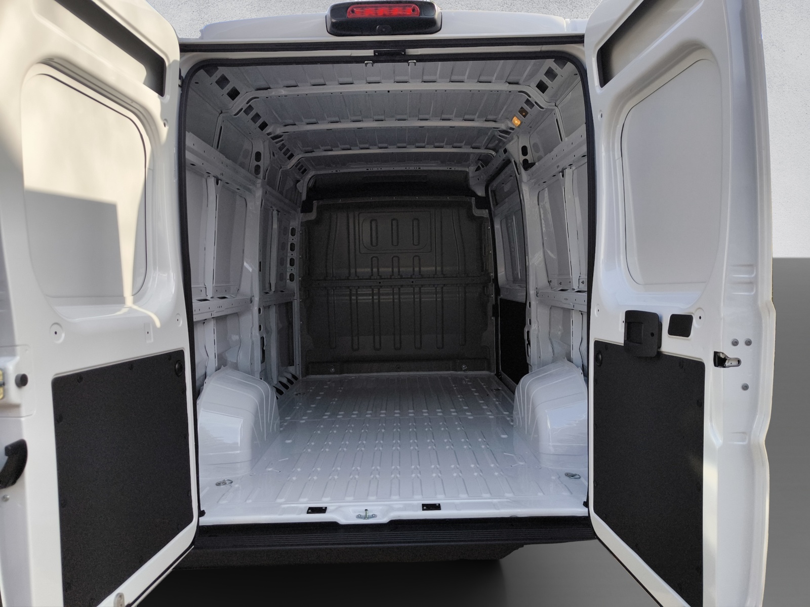 PEUGEOT Boxer Kaw. 335 L2H2 2.2 BlueHDi 140 S/S - 8