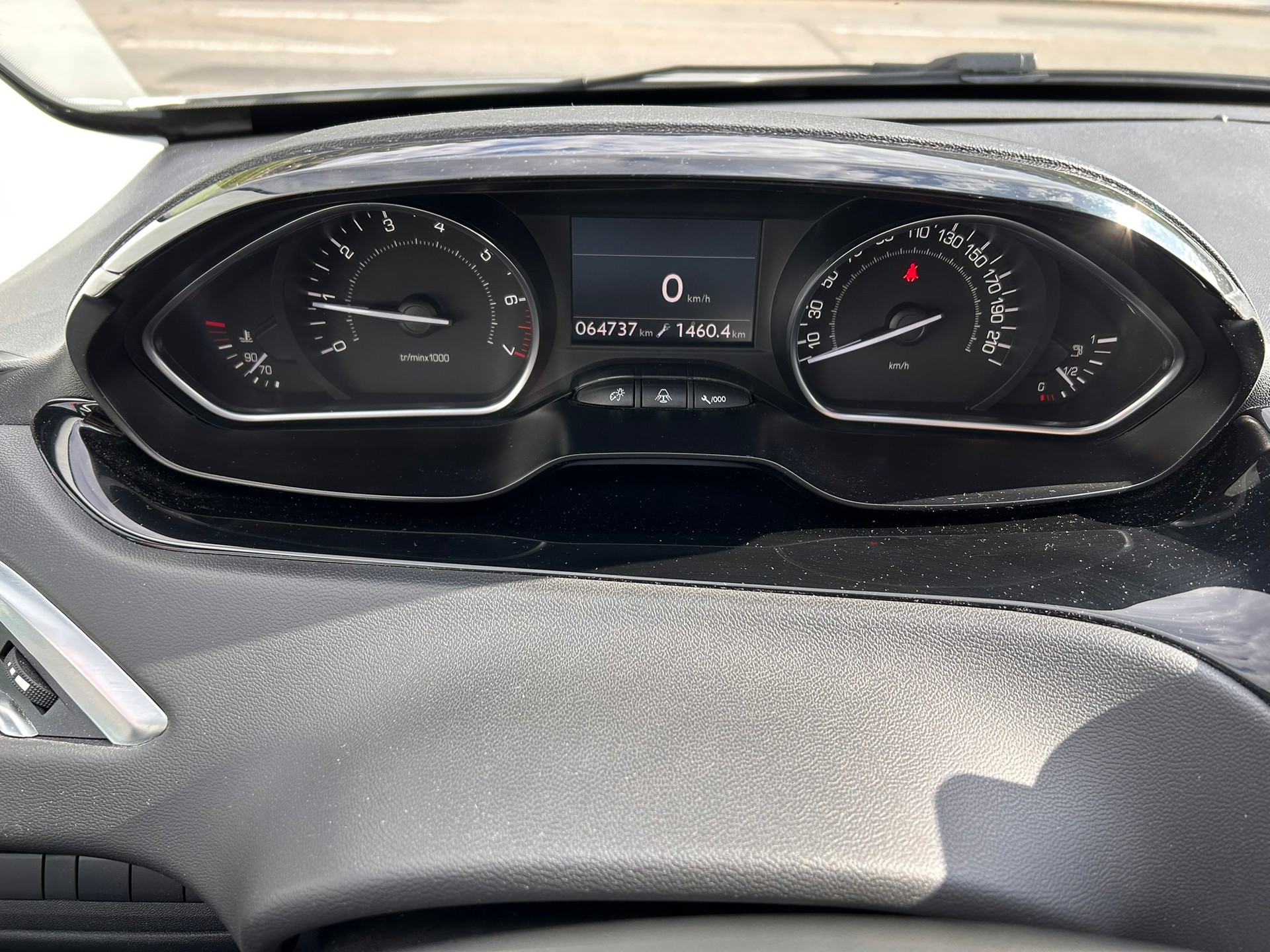 PEUGEOT 208 1.6 VTI Allure - 12