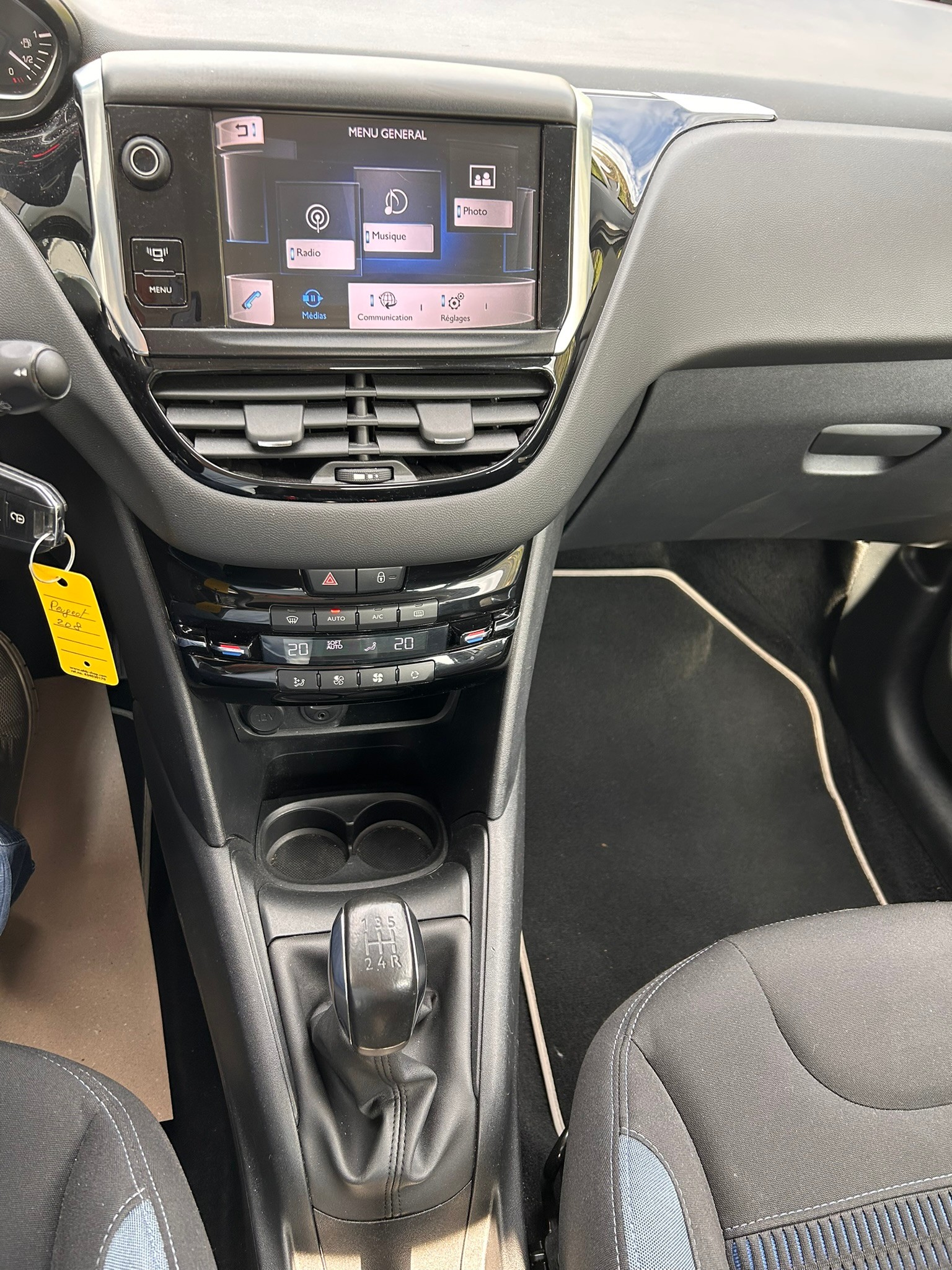PEUGEOT 208 1.6 VTI Allure - 10