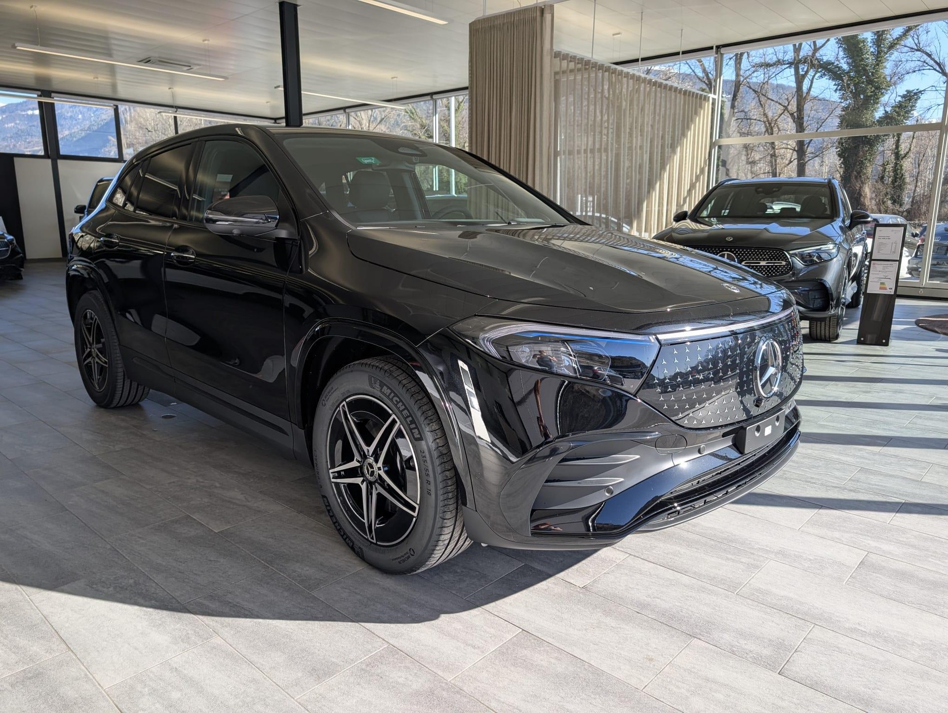 MERCEDES-BENZ EQA 300 Excellence AMG Line 4matic - 9