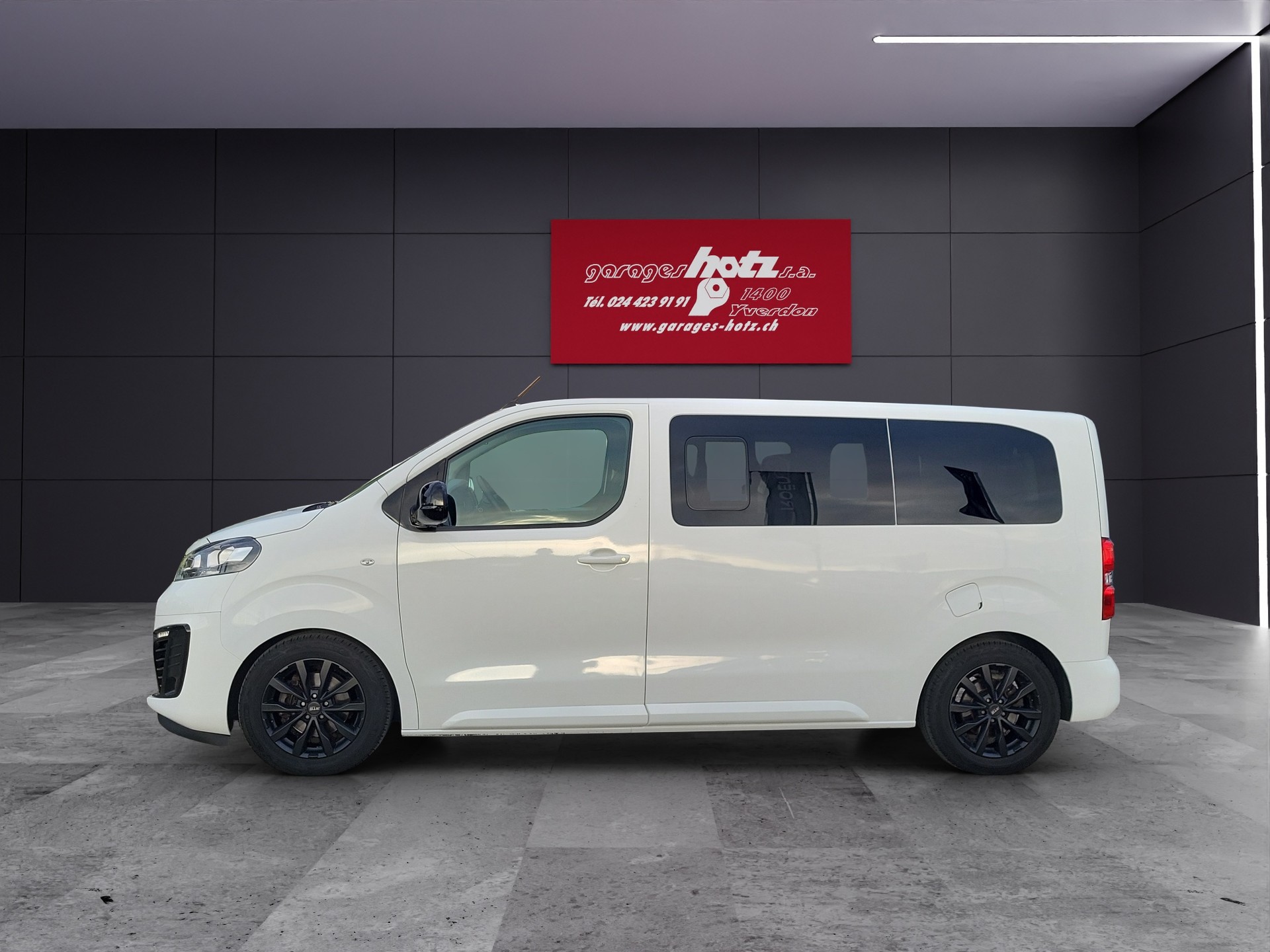 OPEL Vivaro Combi 2.0 Essential M - 2
