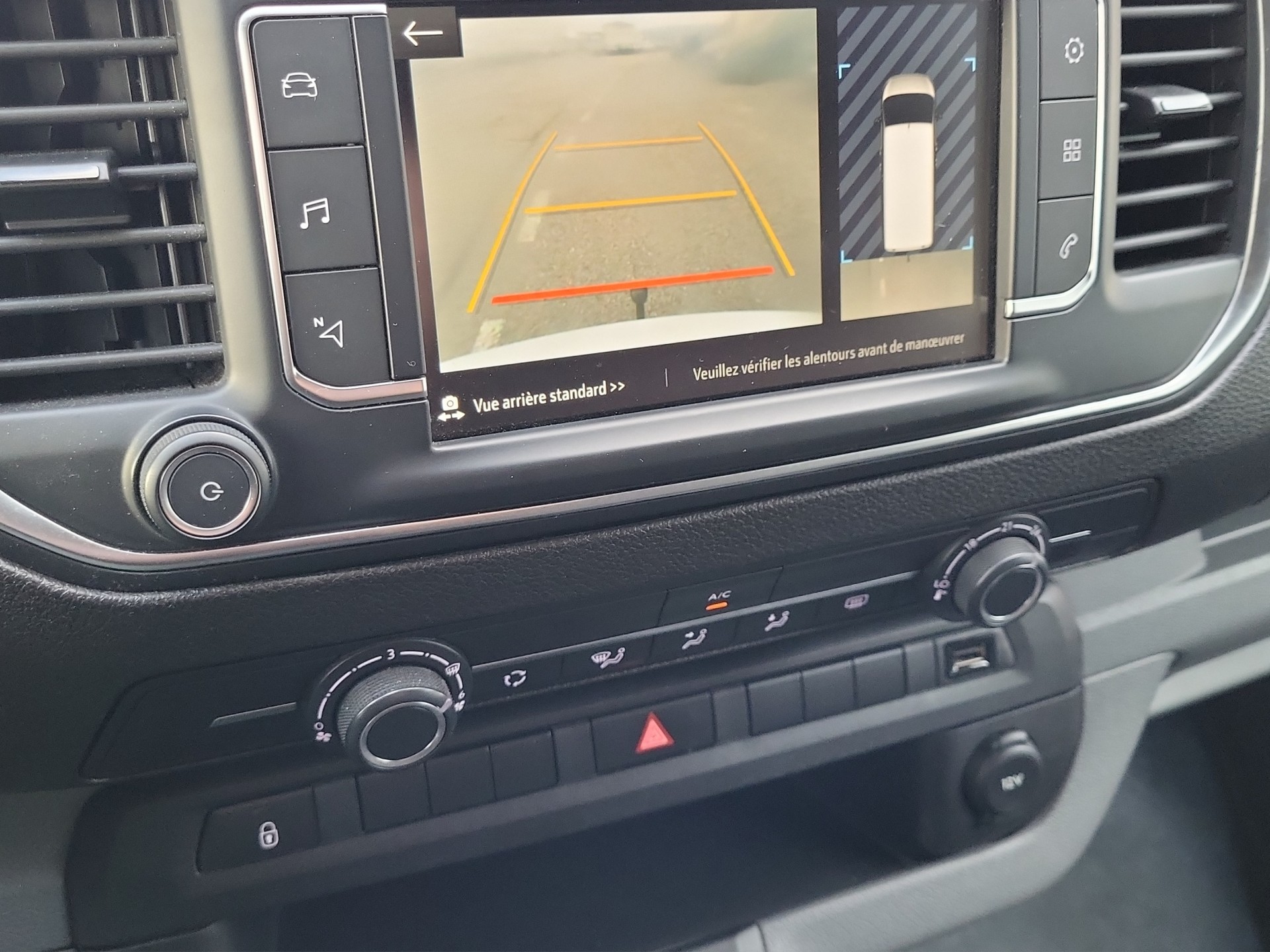 OPEL Vivaro Combi 2.0 Essential M - 9