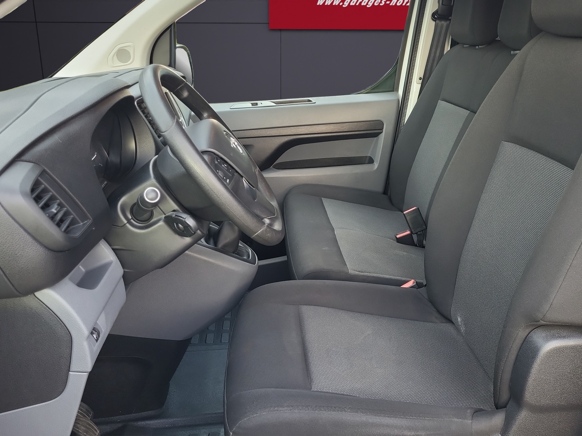 OPEL Vivaro Combi 2.0 Essential M - 5