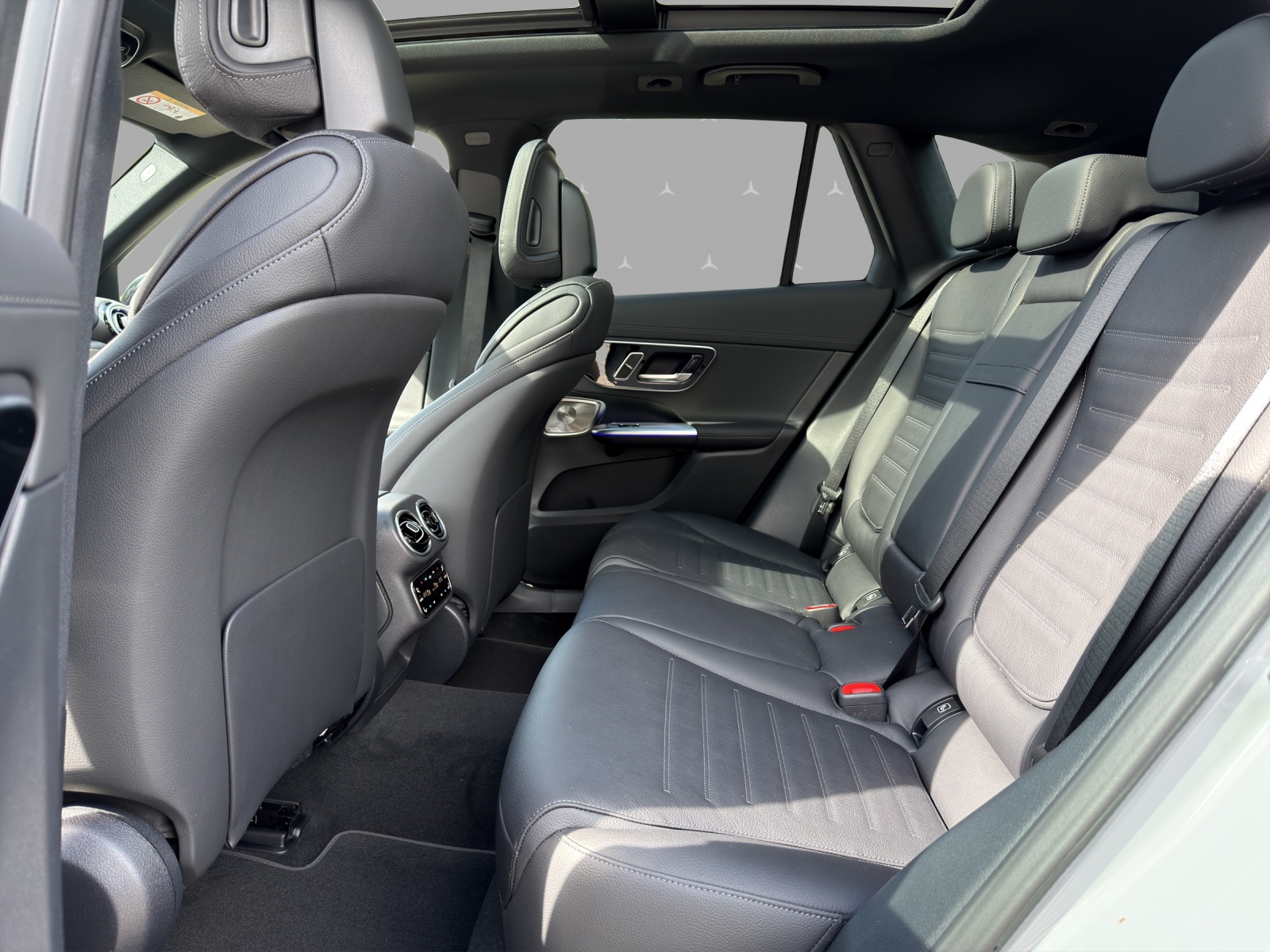 MERCEDES-BENZ GLC 300 4Matic 9G-Tronic - 14