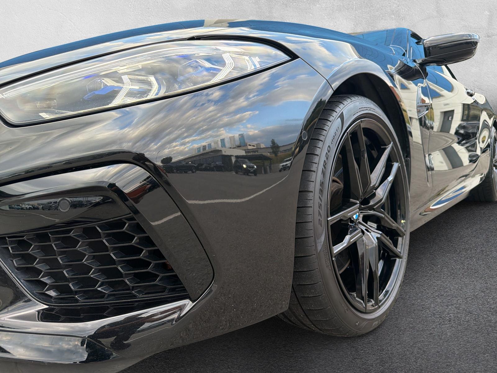 BMW M8 Competition xDrive Cabriolet - 9
