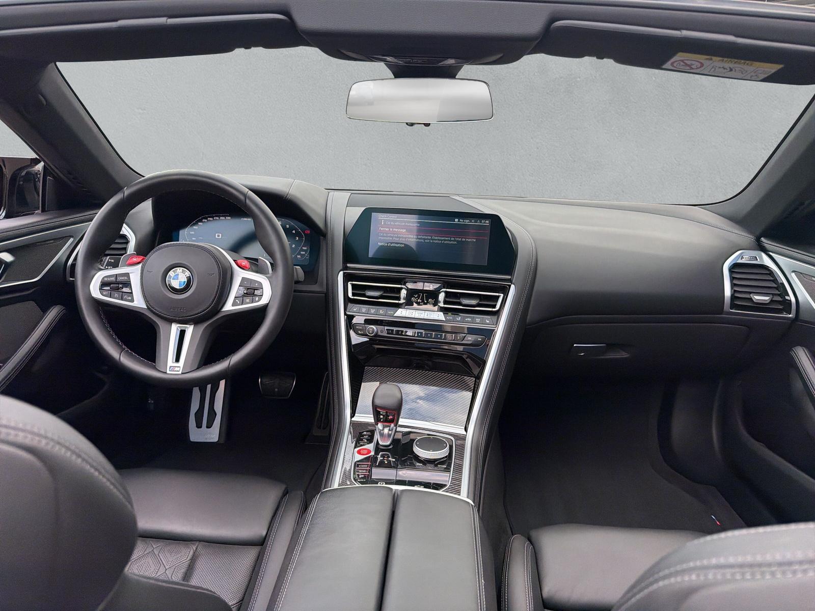 BMW M8 Competition xDrive Cabriolet - 17