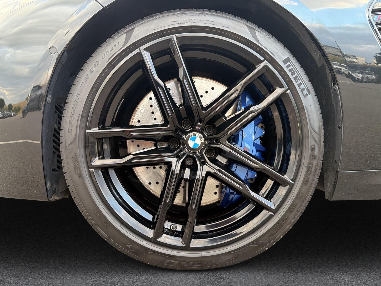 BMW M8 Competition xDrive Cabriolet - 10