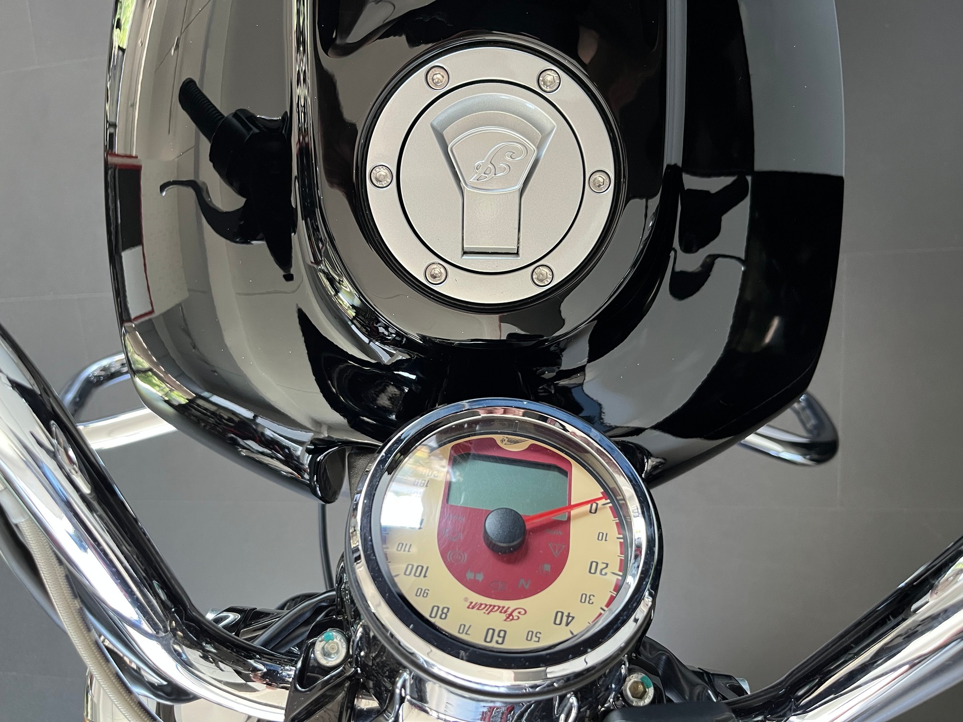 INDIAN Scout ABS - 9