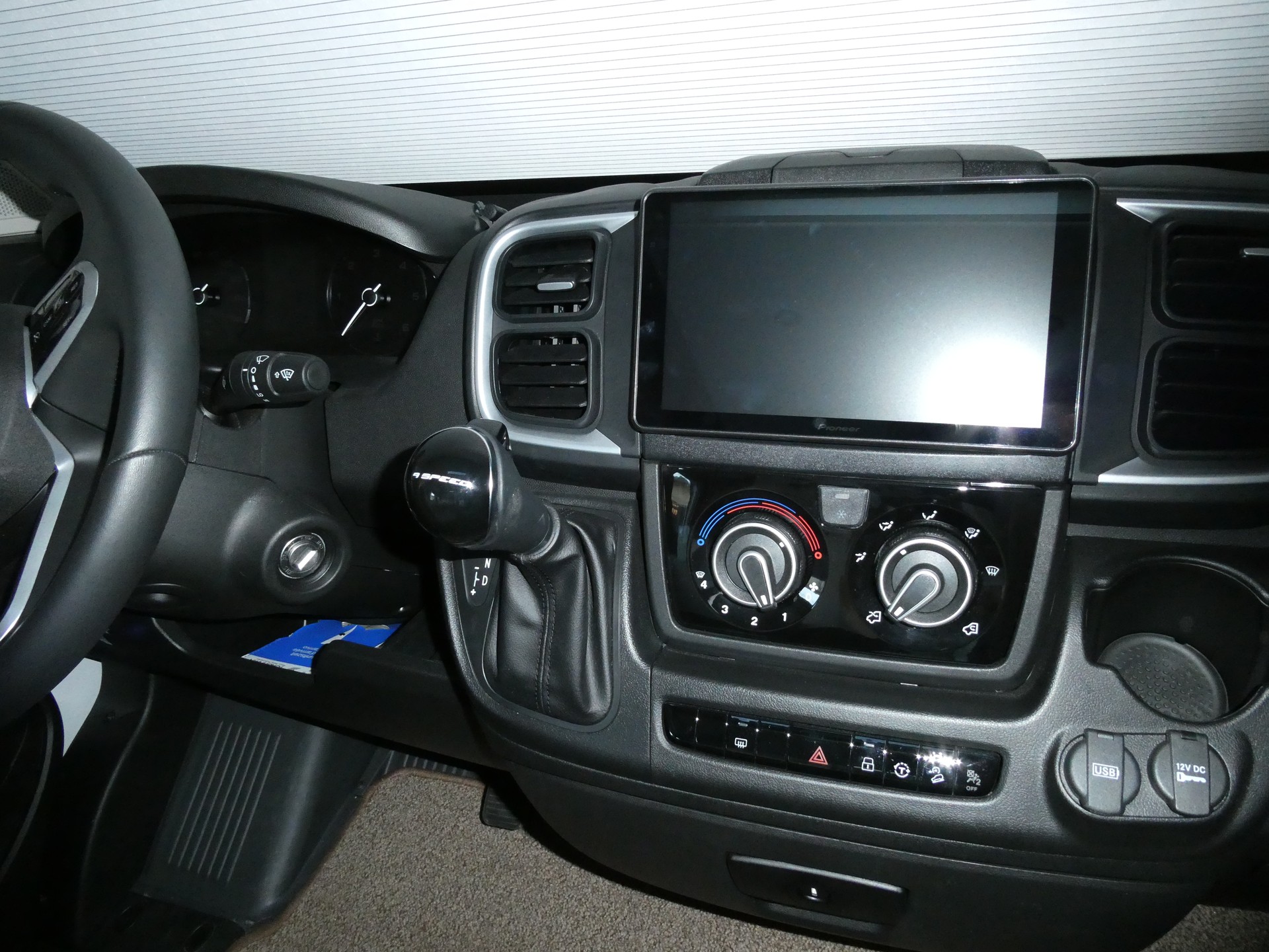 PILOTE P726 Expression Aut. 9 Speed - 12