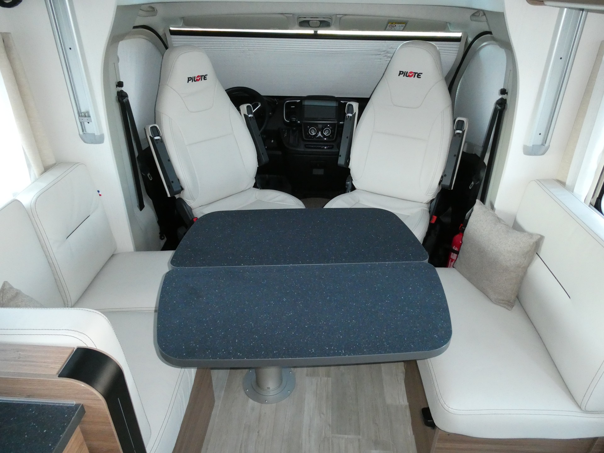 PILOTE P726 Expression Aut. 9 Speed - 10