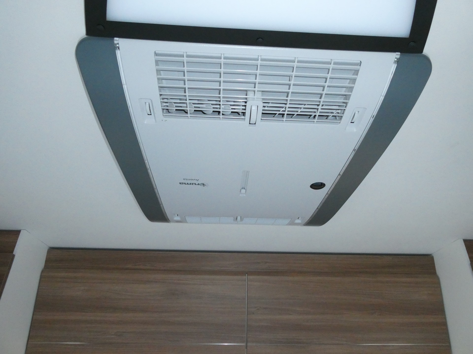 PILOTE P726 Expression Aut. 9 Speed - 5