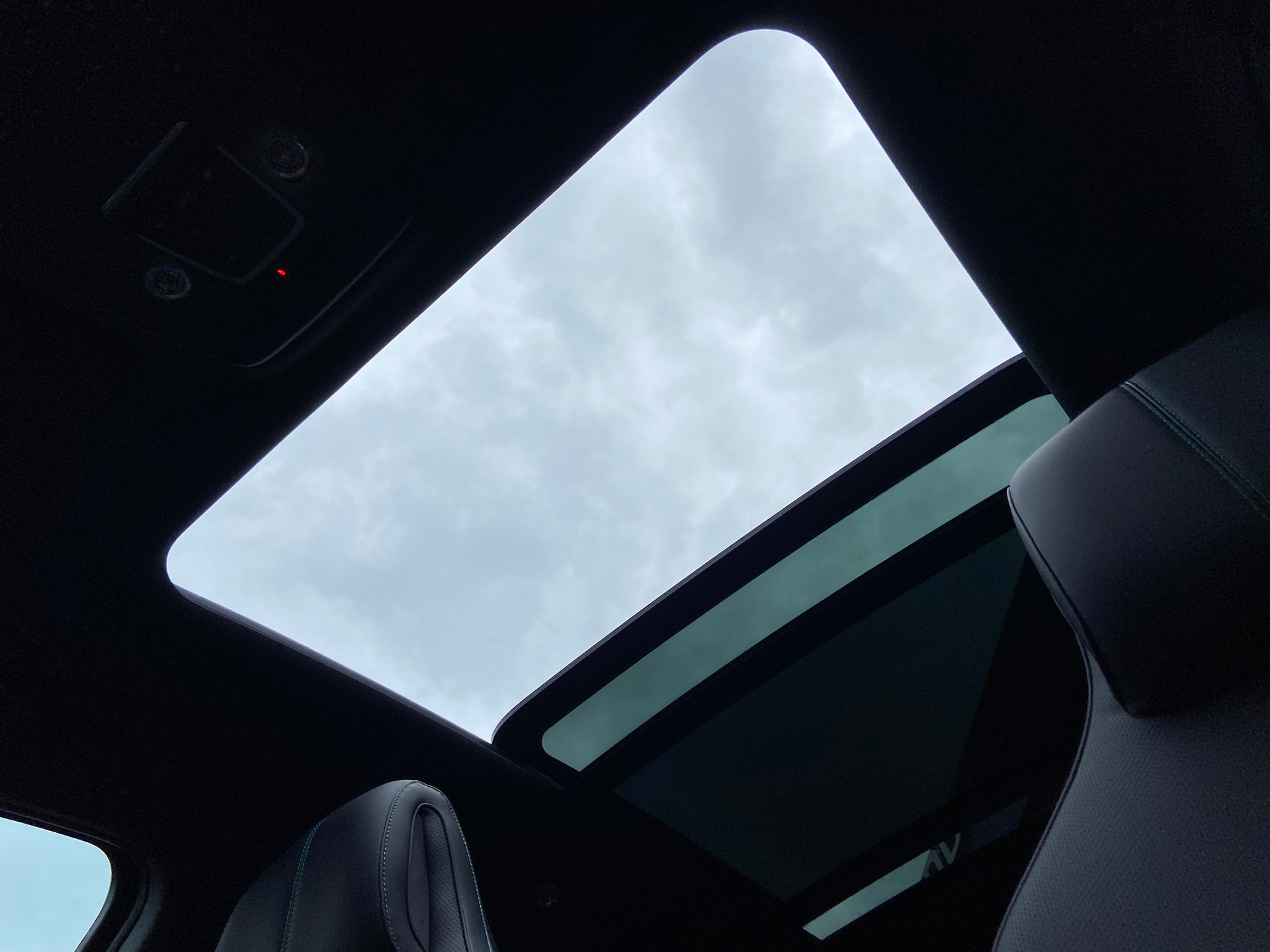 BYD Seal U DM-i Design AWD - 4