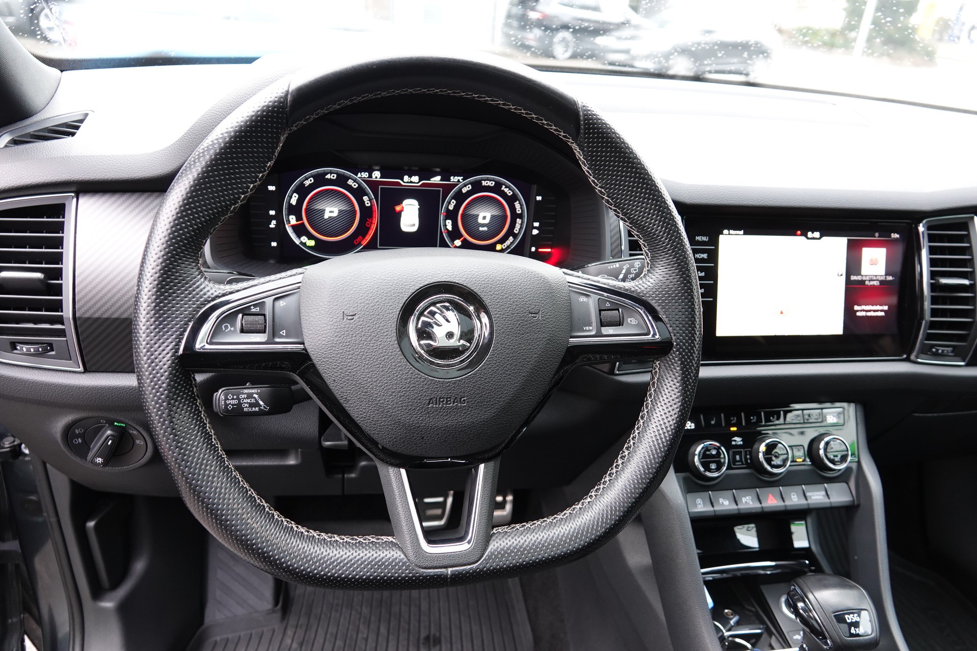 SKODA Kodiaq 2.0 TSI Sport Line - 10