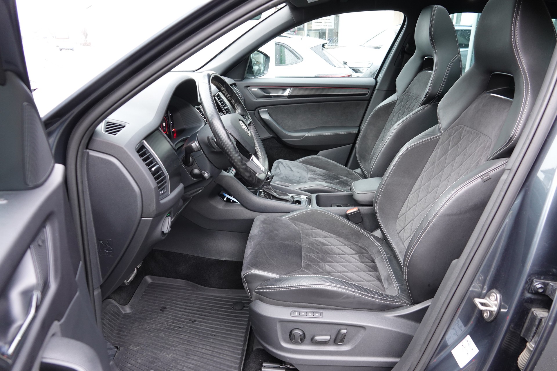 SKODA Kodiaq 2.0 TSI Sport Line - 12