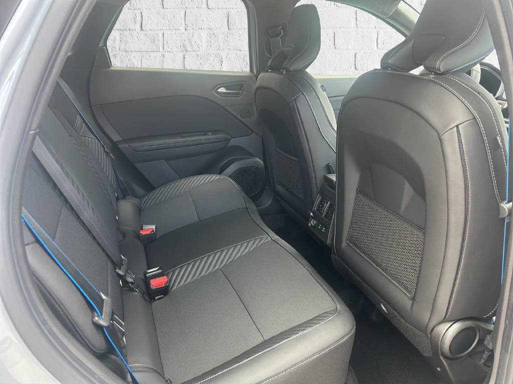 RENAULT Captur 1.8 E-Tech esprit Alpine - 11