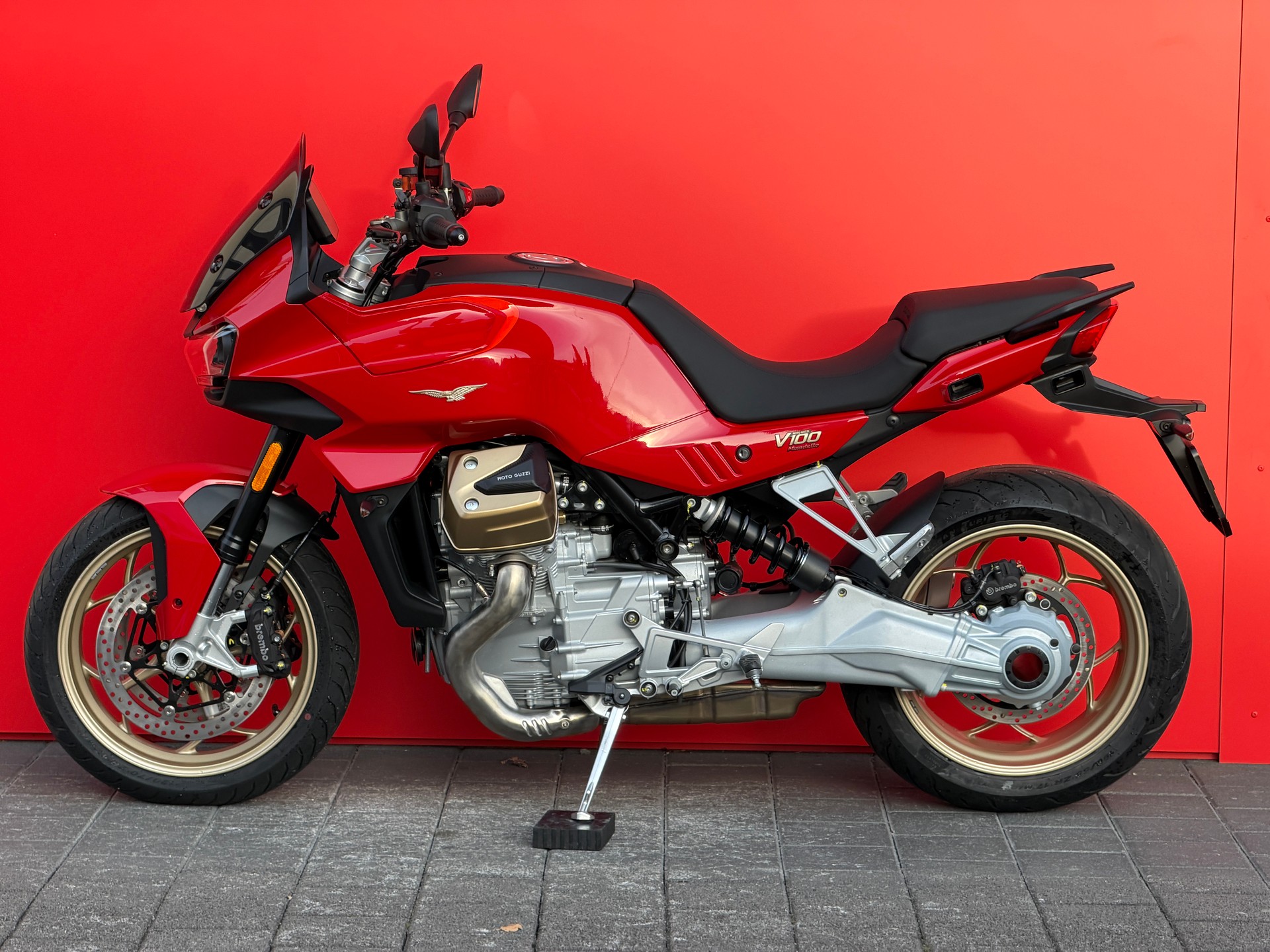 MOTO GUZZI V100 Mandello - 13