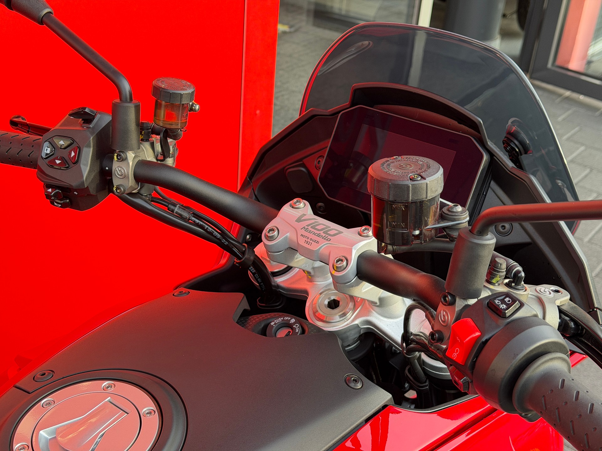 MOTO GUZZI V100 Mandello - 8