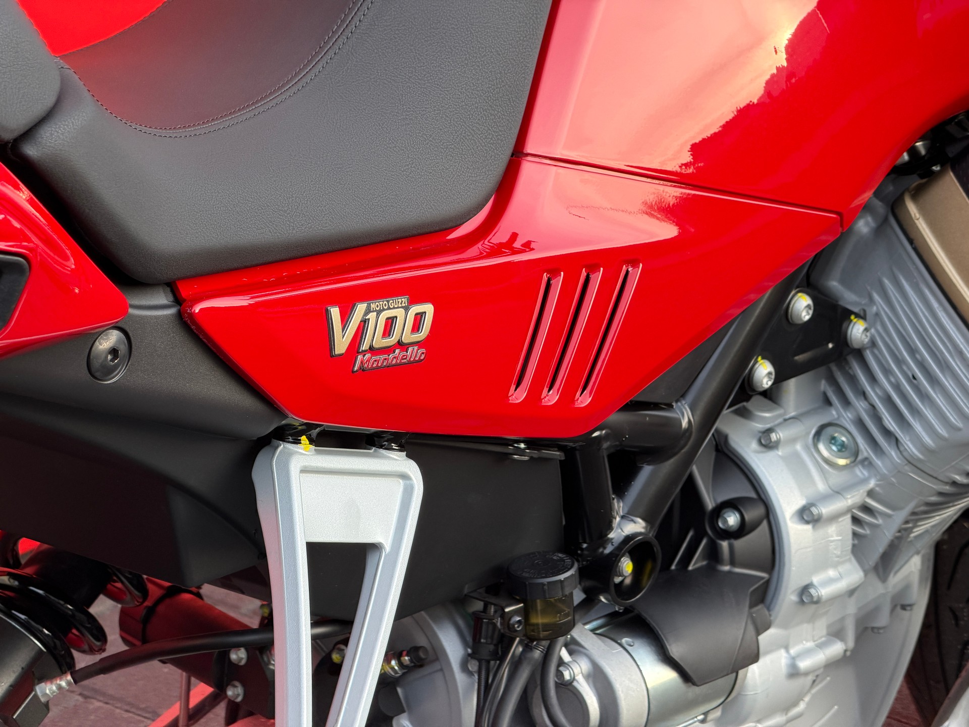 MOTO GUZZI V100 Mandello - 11