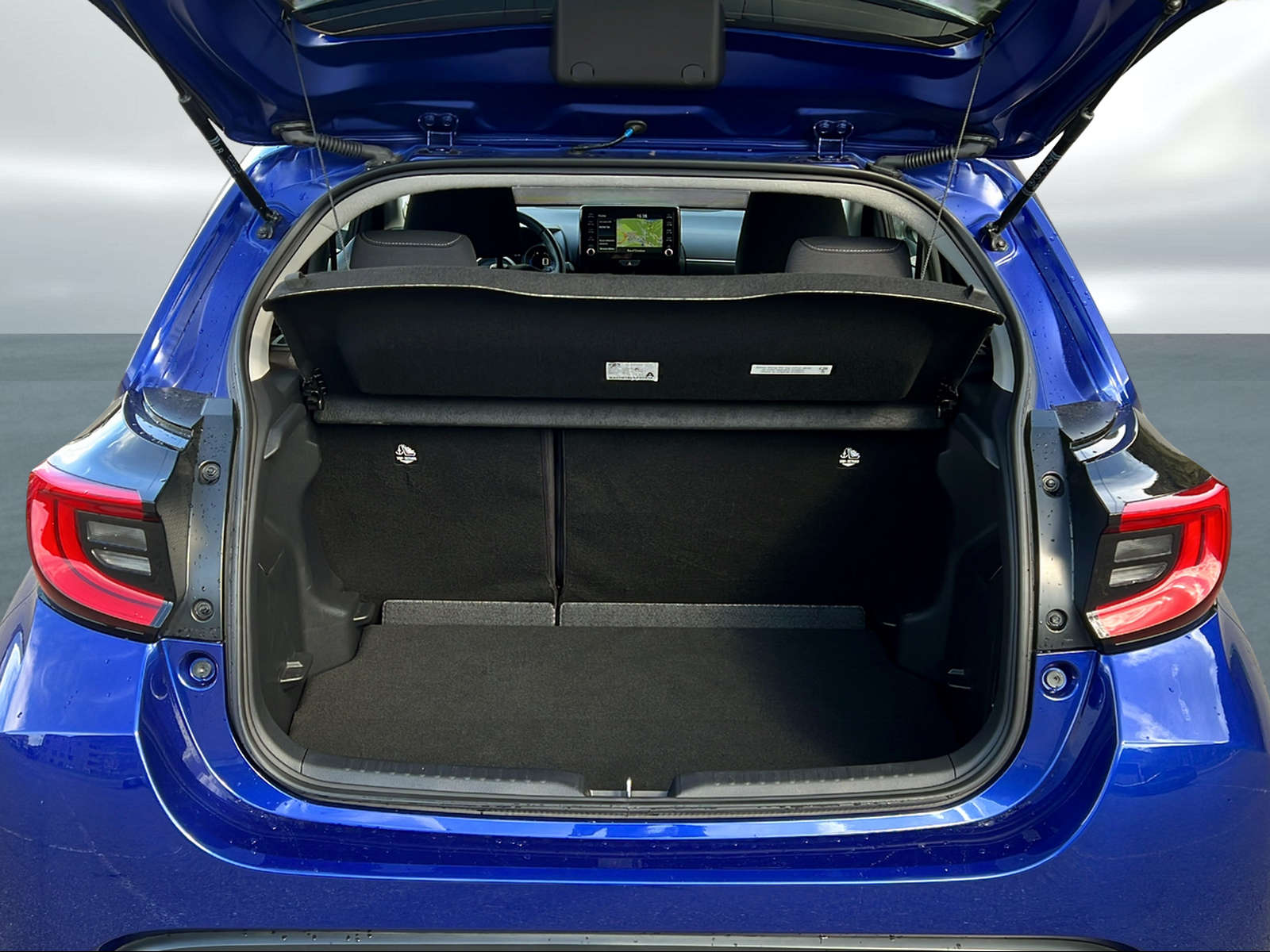 TOYOTA Yaris 1.5 Trend e-CVT - 13