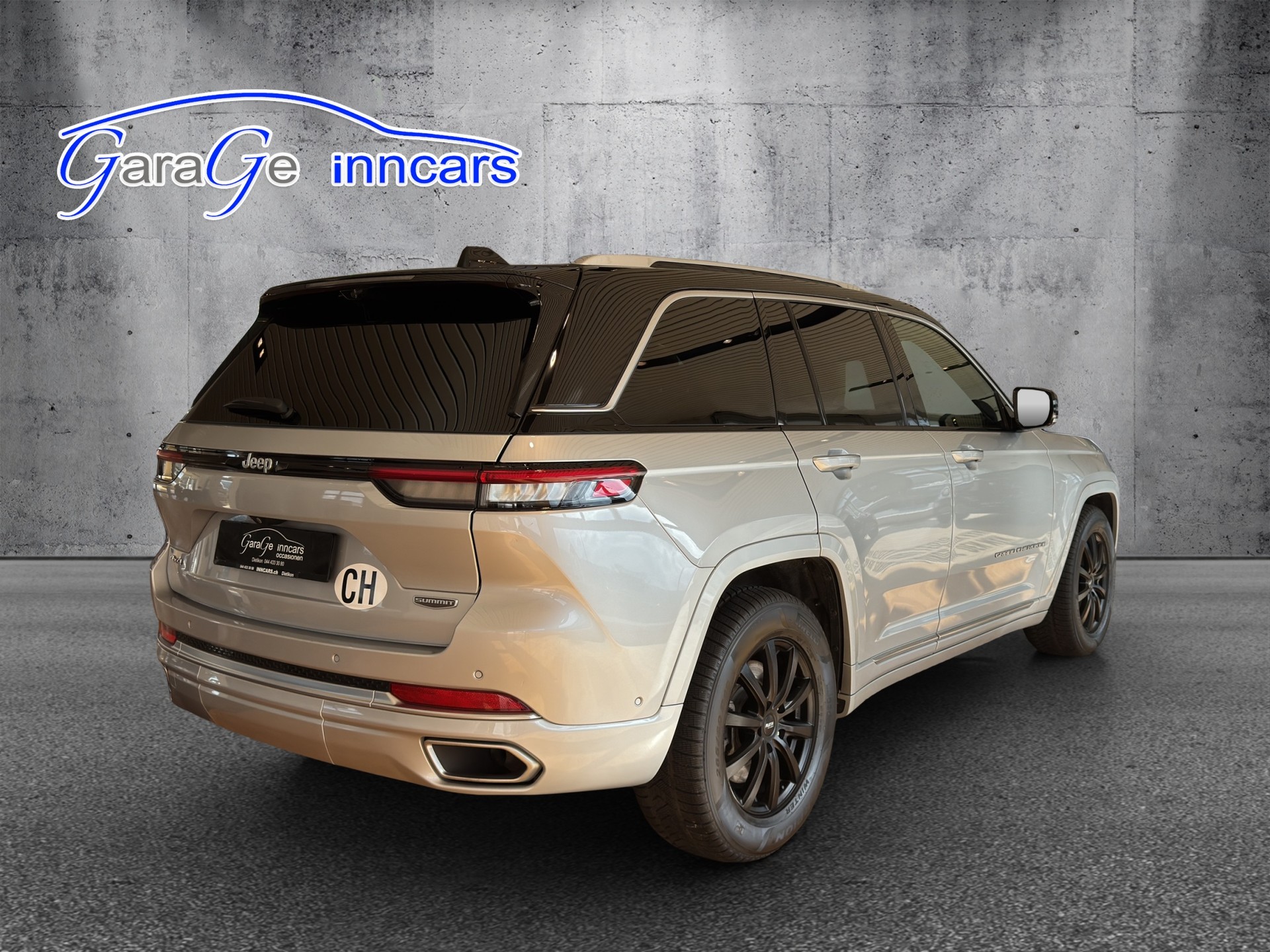 JEEP Hemi Summit Reserve - 12