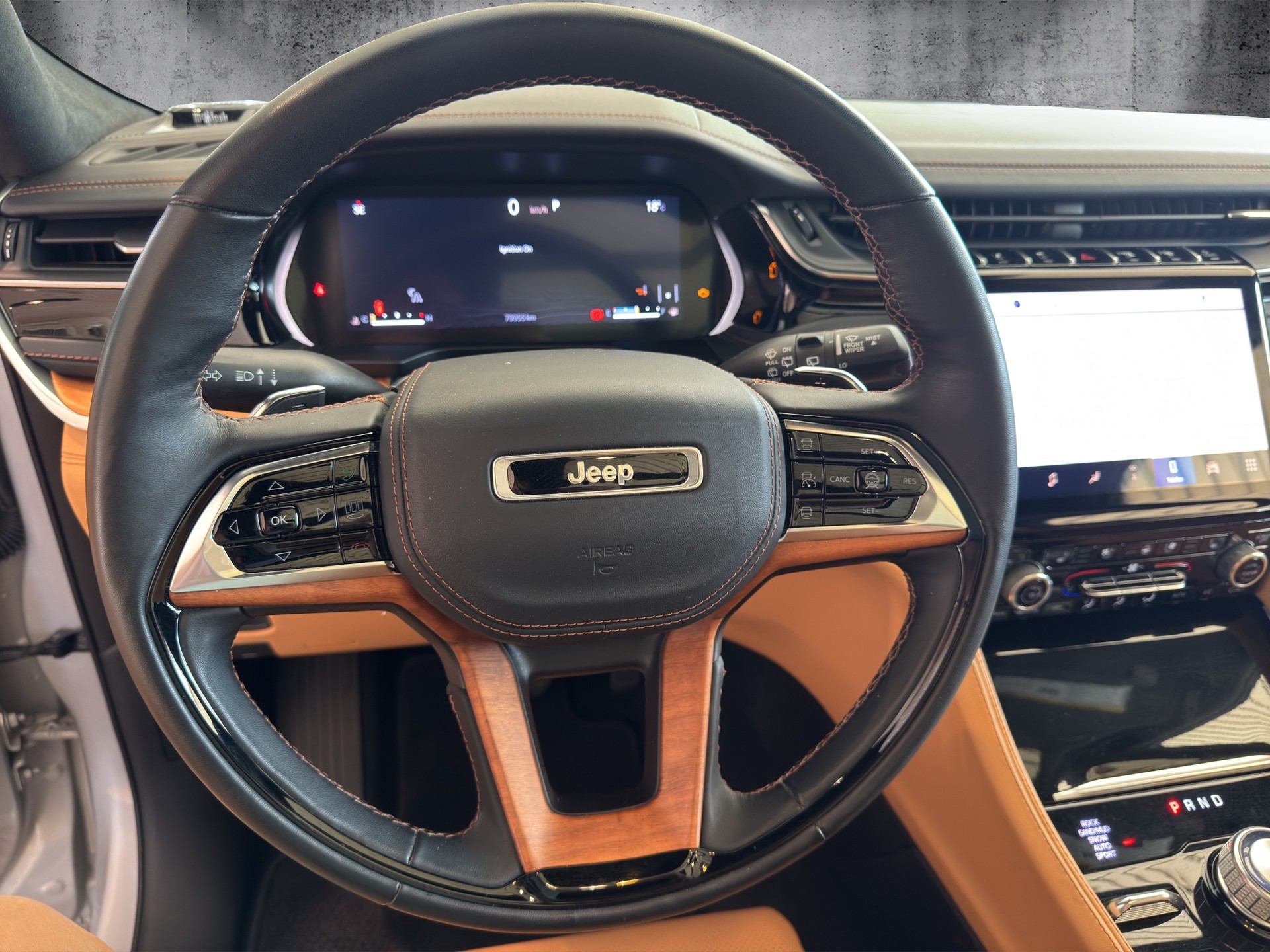 JEEP Hemi Summit Reserve - 7