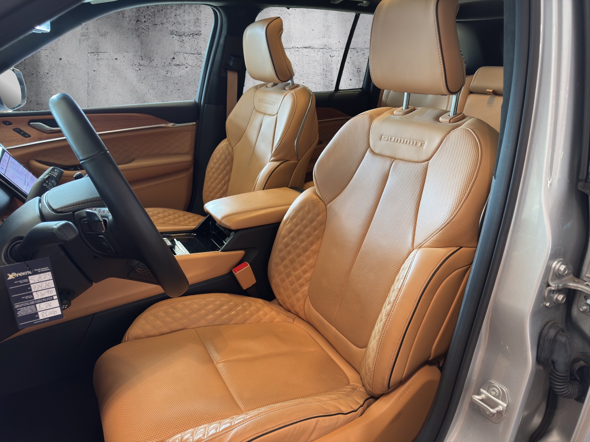 JEEP Hemi Summit Reserve - 14