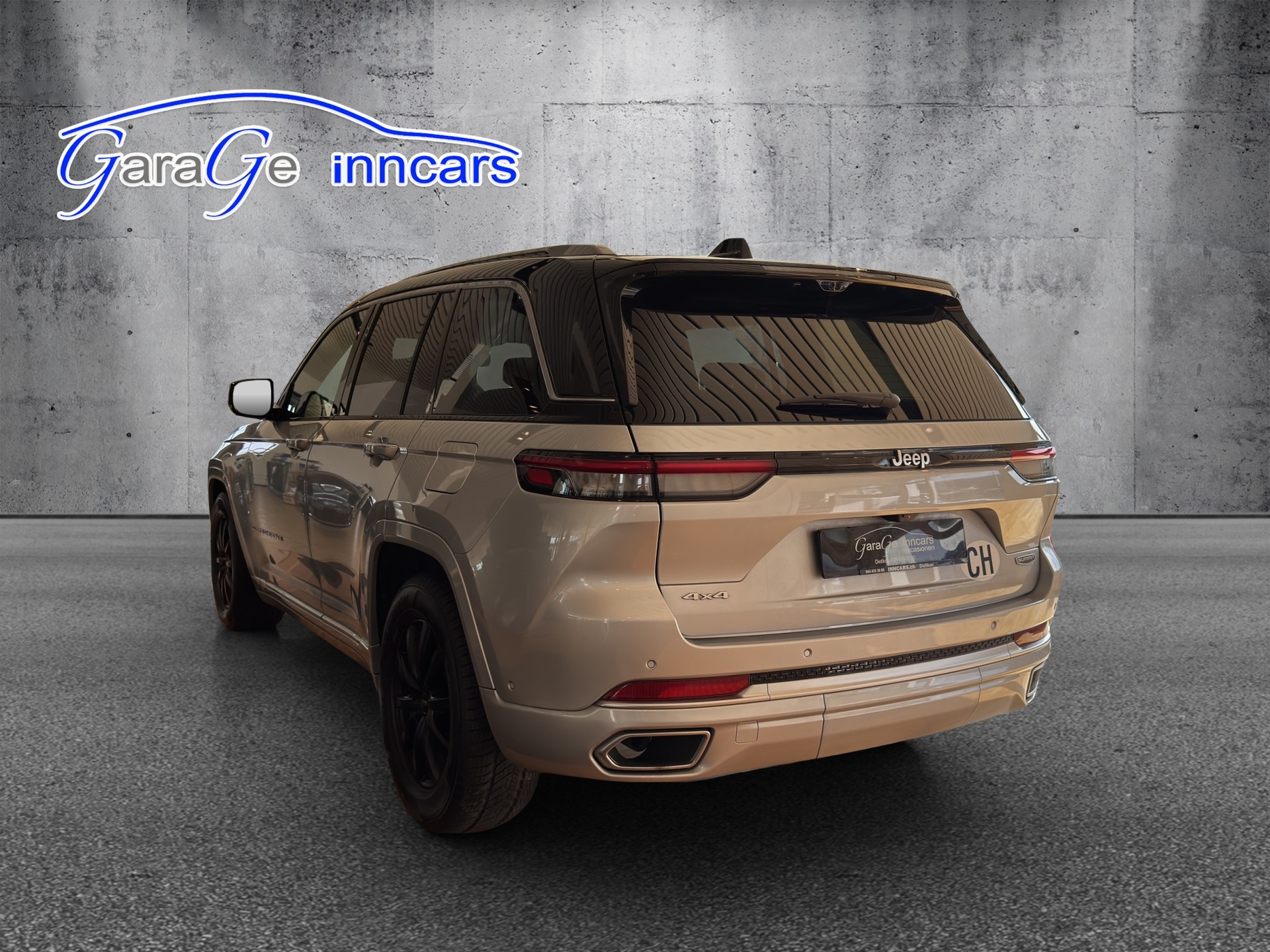 JEEP Hemi Summit Reserve - 3