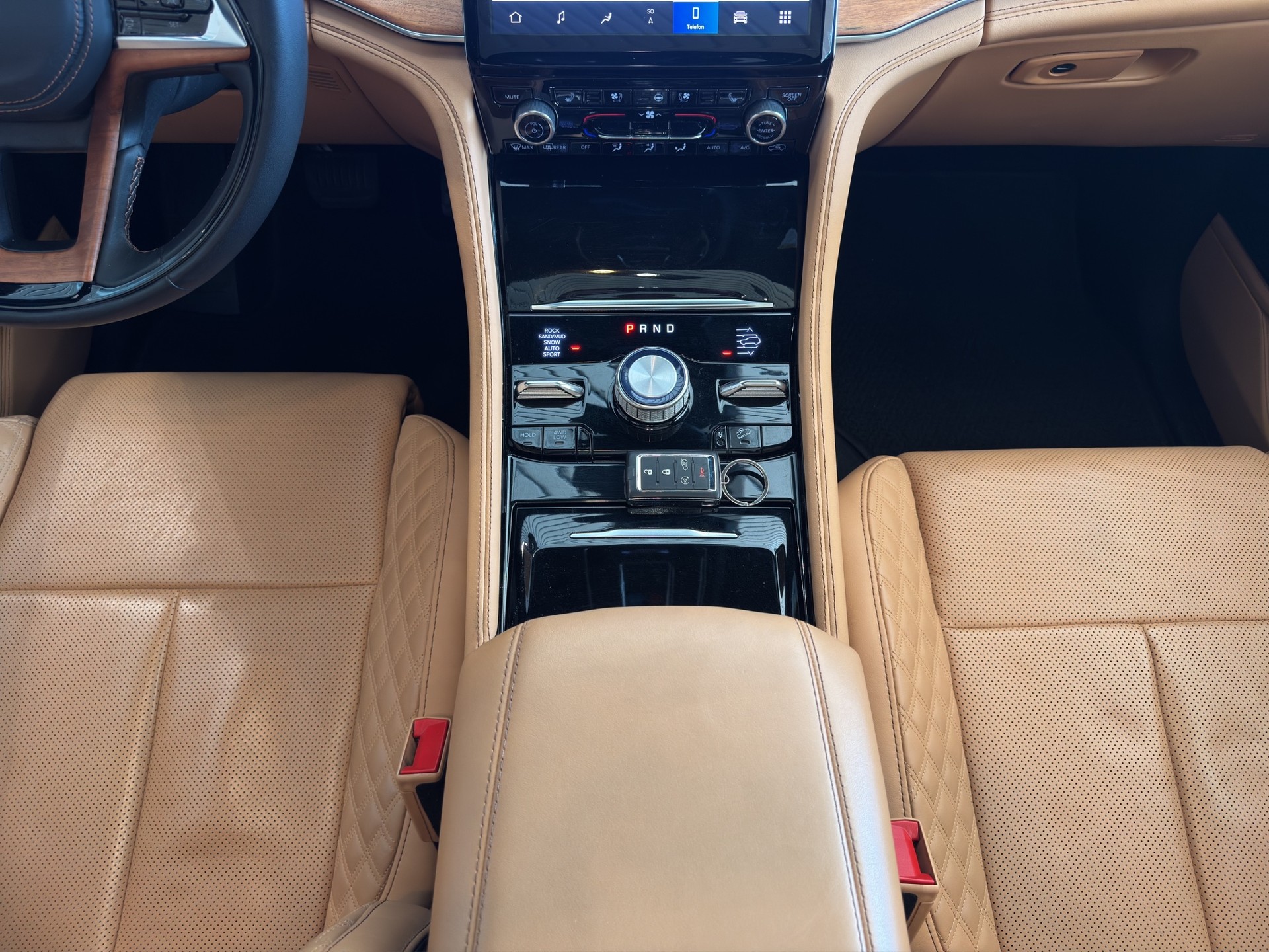 JEEP Hemi Summit Reserve - 10