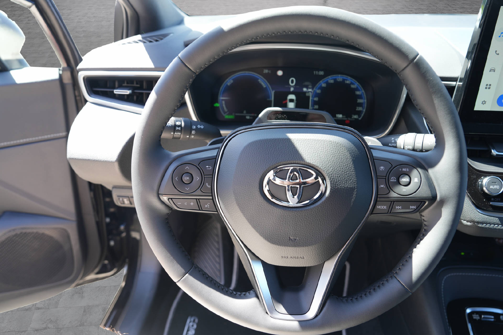 TOYOTA Corolla Touring Sports 2.0 HSD Swiss Edition - 10