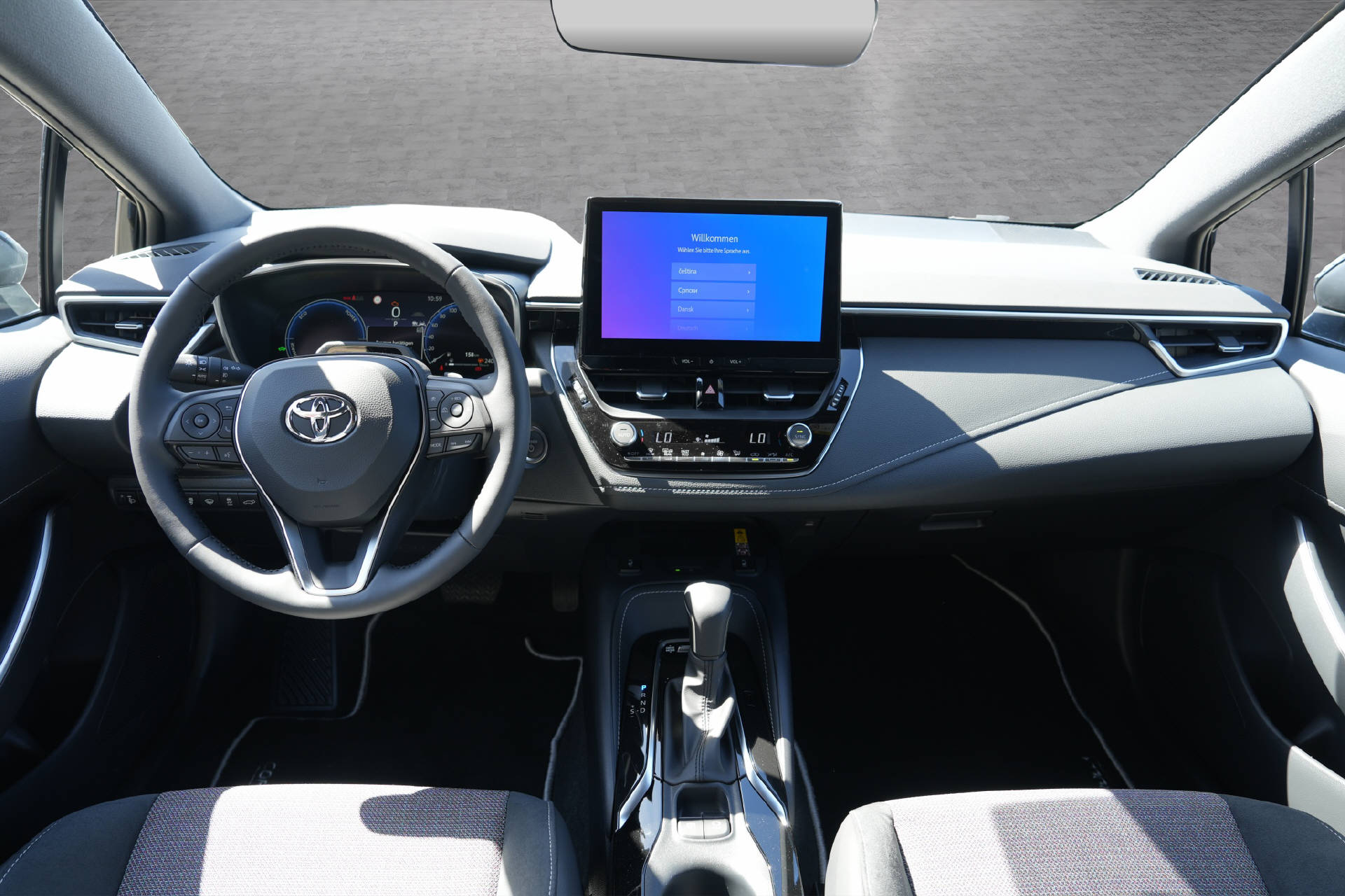 TOYOTA Corolla Touring Sports 2.0 HSD Swiss Edition - 9