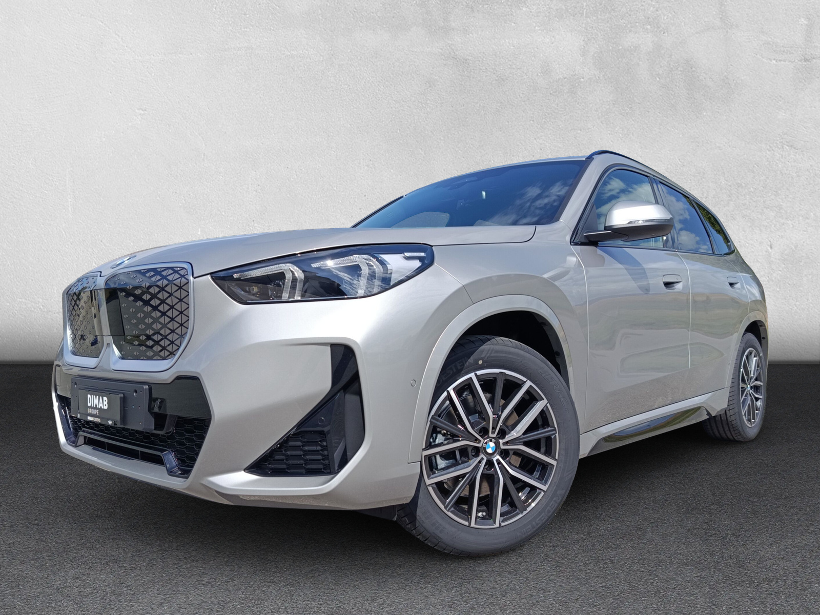 BMW iX1 xDrive 30 M Sport - 9