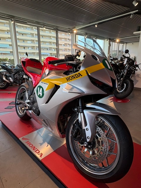 HONDA CBR 600 RR