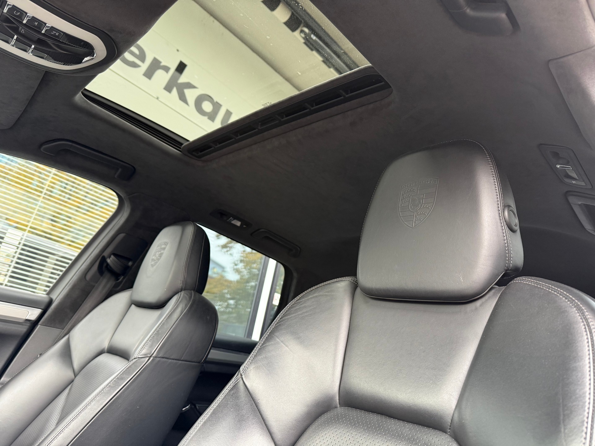 PORSCHE Cayenne Turbo - 9