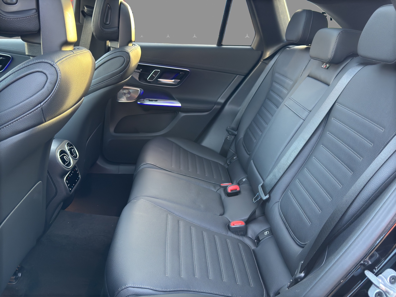 MERCEDES-BENZ GLC 300 e 4Matic 9G-Tronic - 16