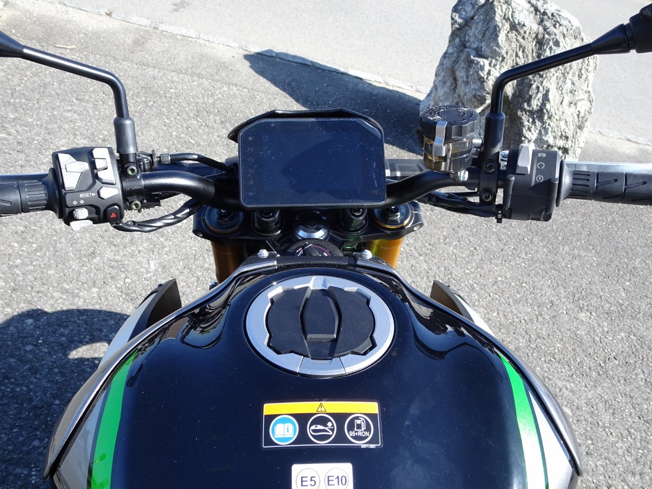 KAWASAKI Z 900 SE - 7