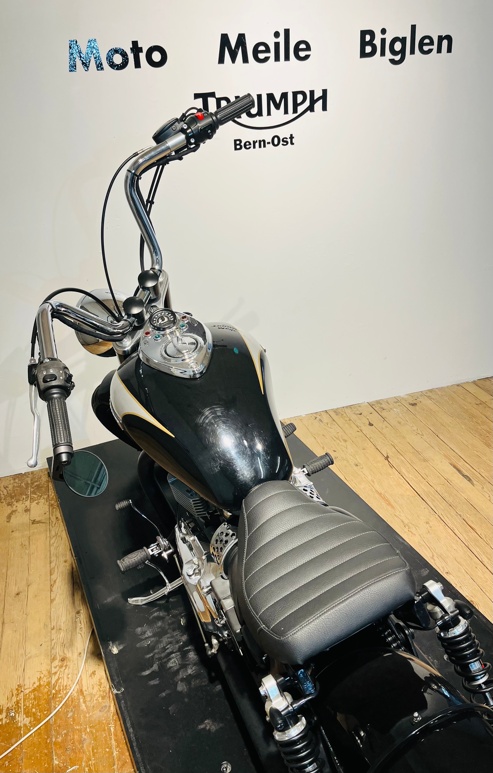 TRIUMPH Bonneville America 800 - 8