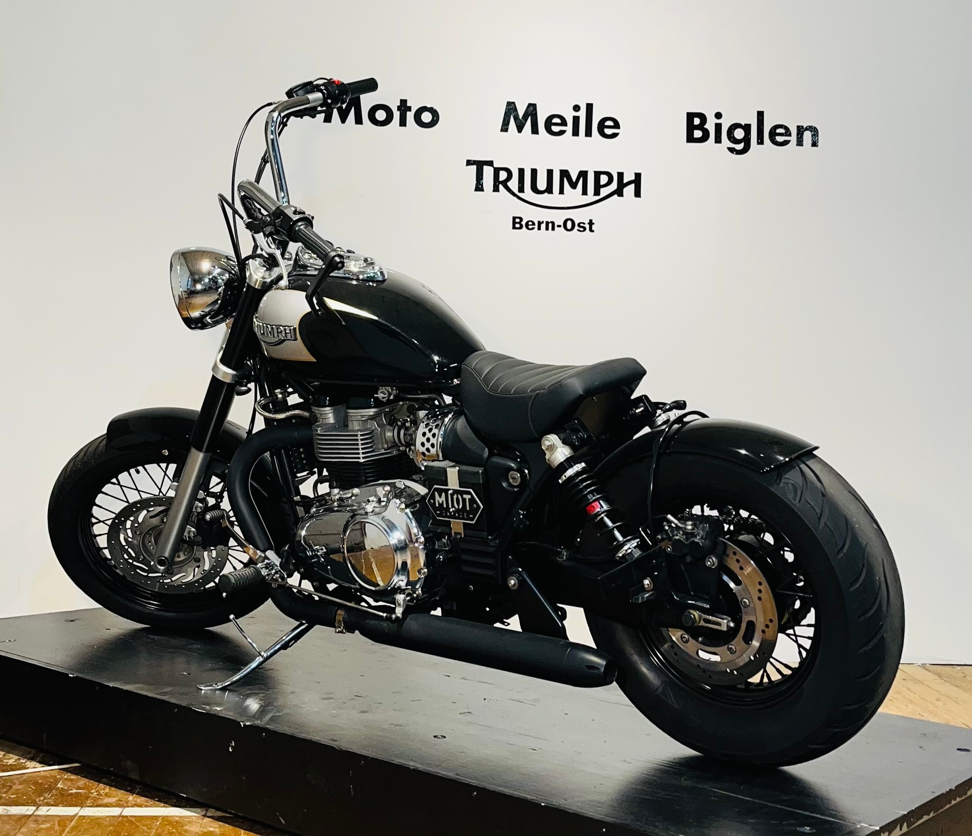 TRIUMPH Bonneville America 800 - 2