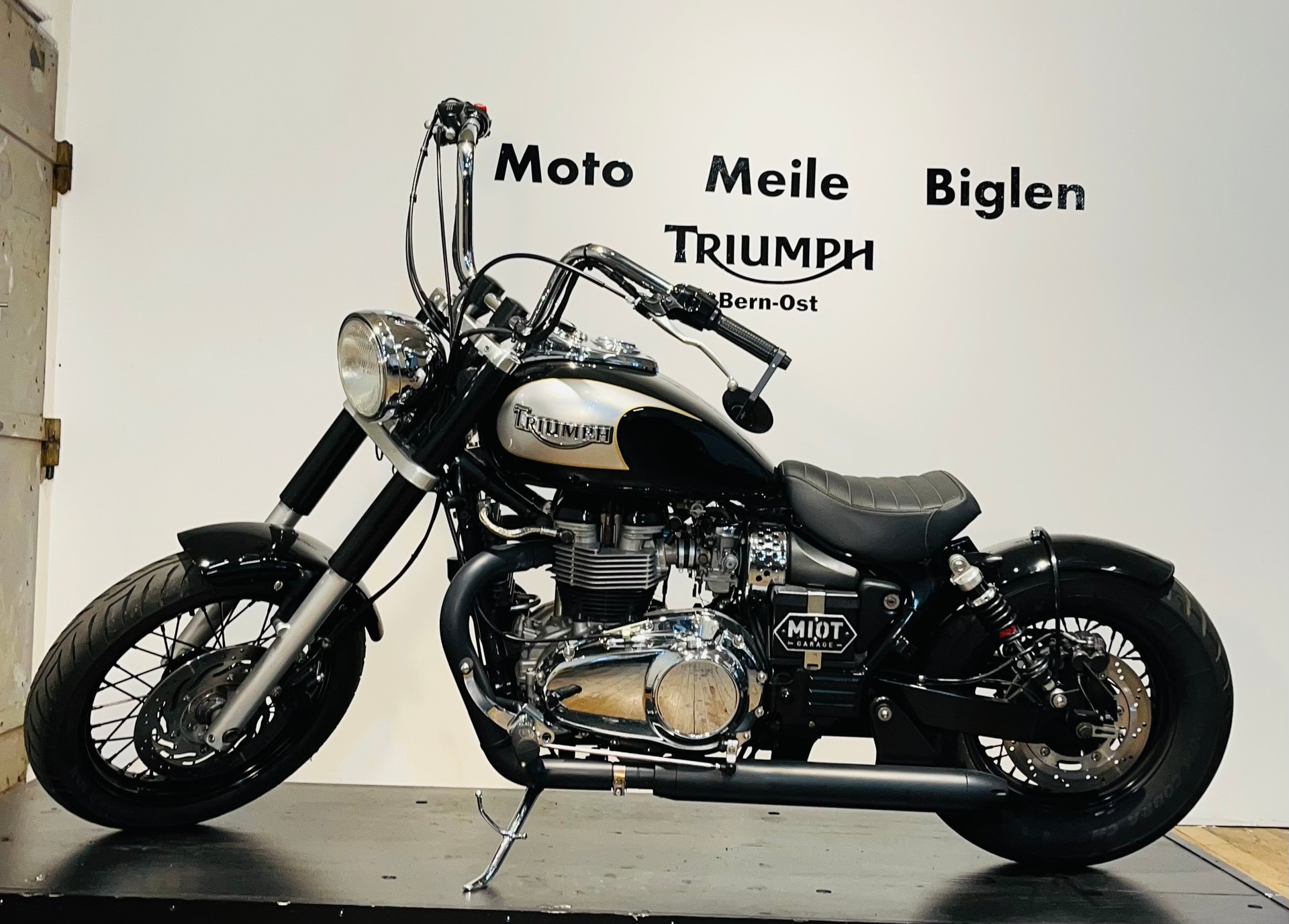 TRIUMPH Bonneville America 800 - 6