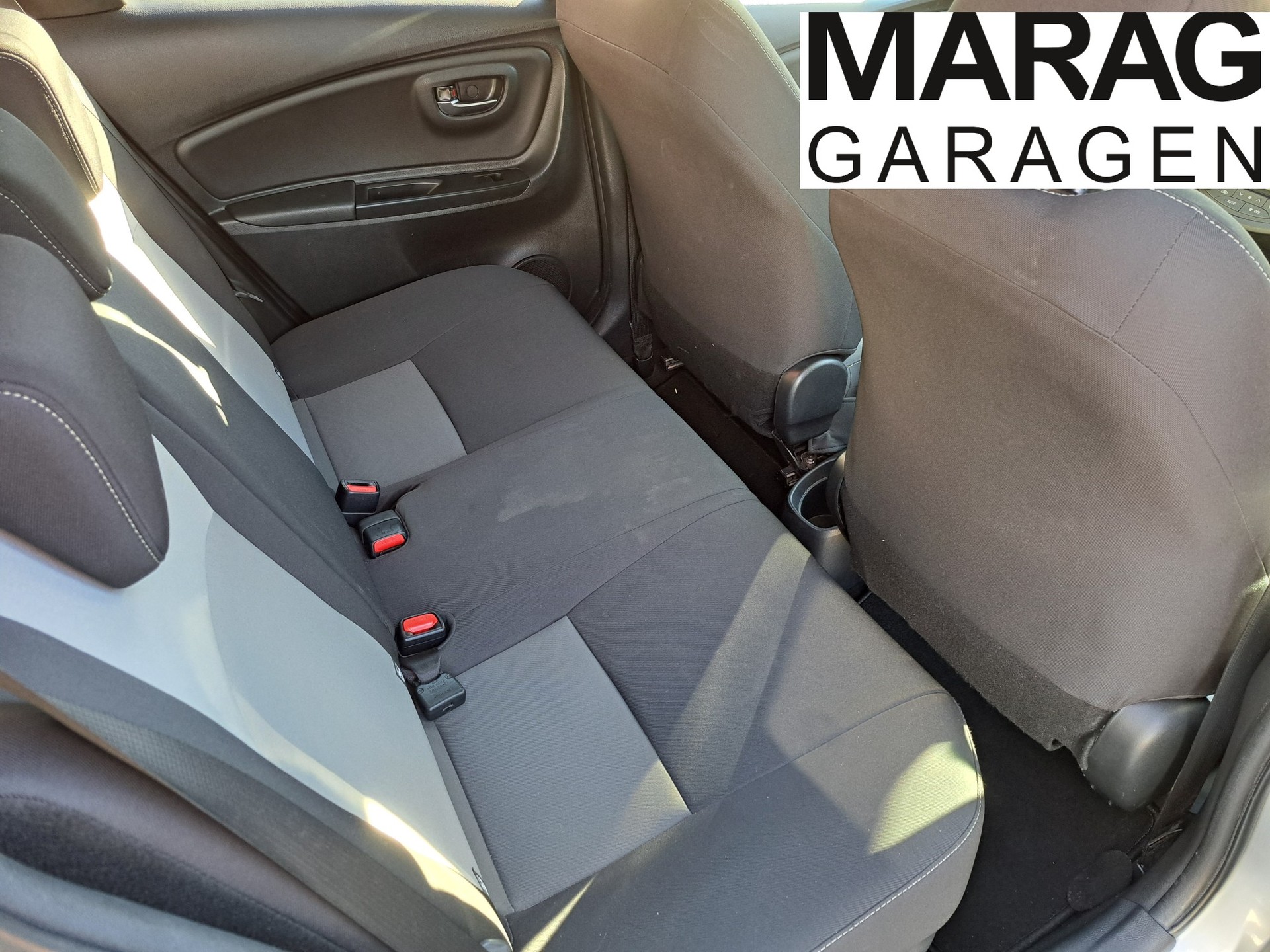 TOYOTA Yaris 1.5 VVT-i Hybrid Trend e-CVT - 7