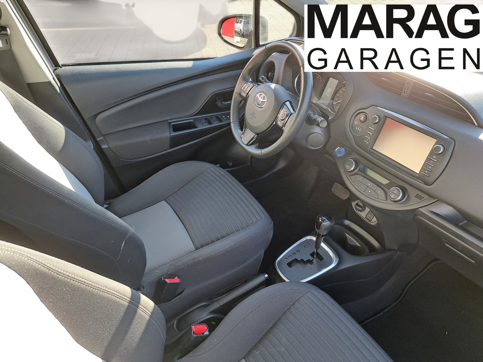 TOYOTA Yaris 1.5 VVT-i Hybrid Trend e-CVT - 5