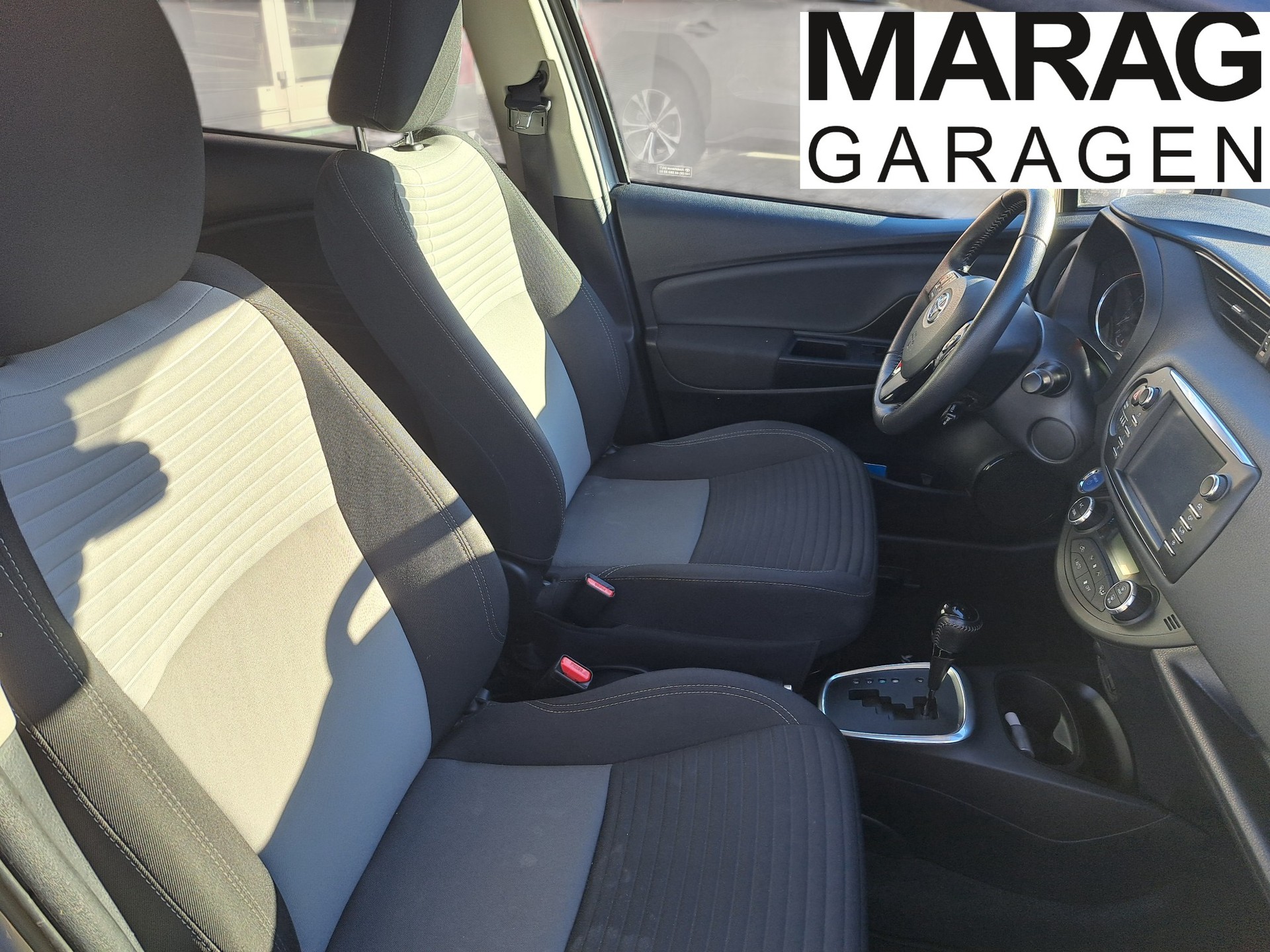 TOYOTA Yaris 1.5 VVT-i Hybrid Trend e-CVT - 6