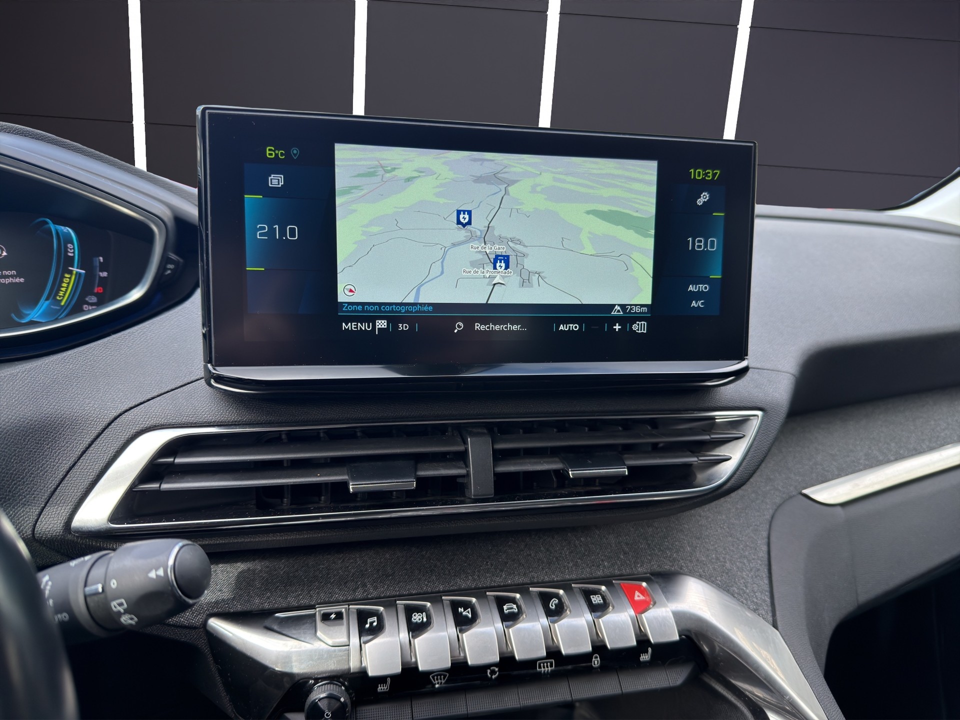 PEUGEOT 3008 1.6 PHEV Allure Pack - 10