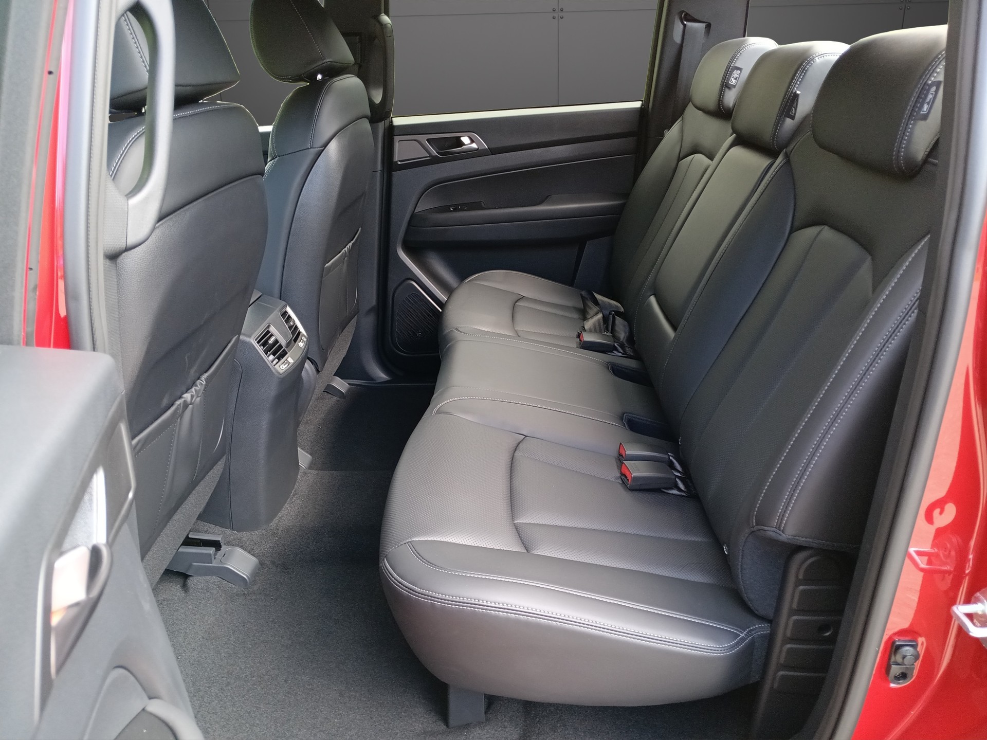 KGM-SsangYong Musso 2.2 Blackline 4WD A - 12