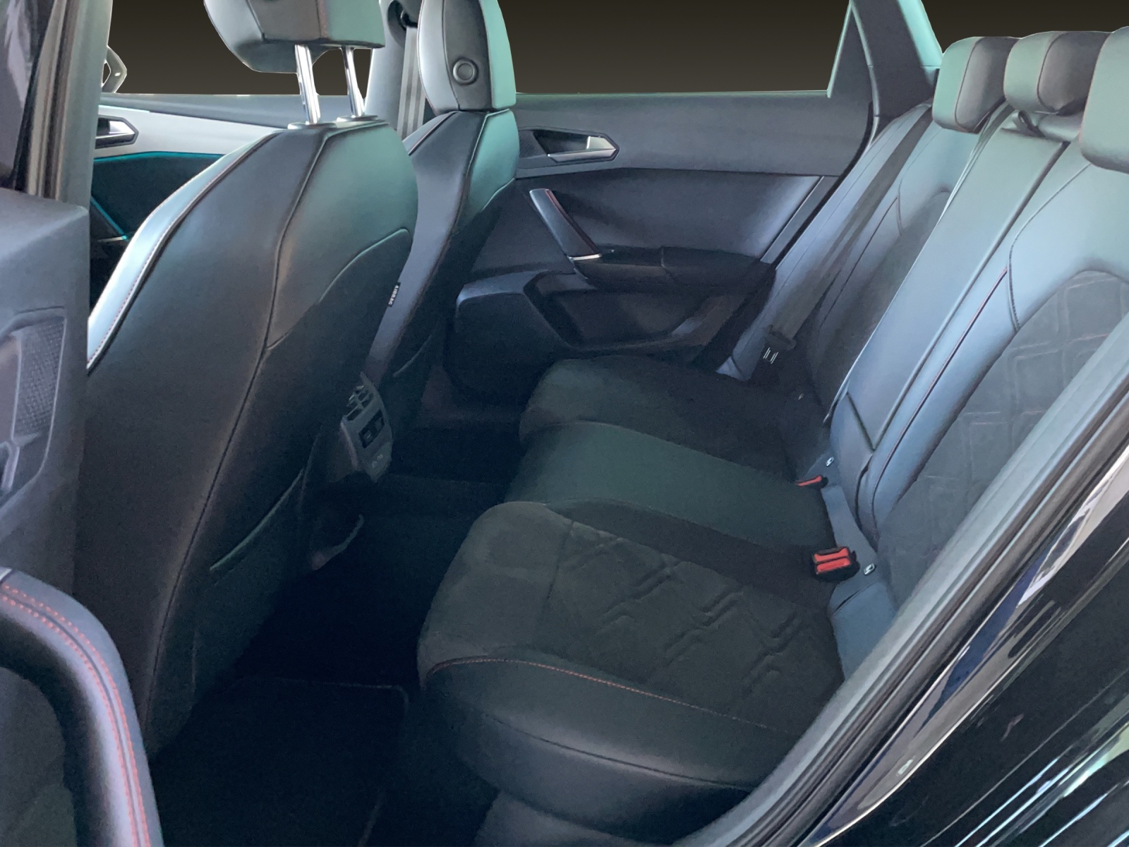 SEAT Leon ST 1.4 eHybrid Hola FR - 12