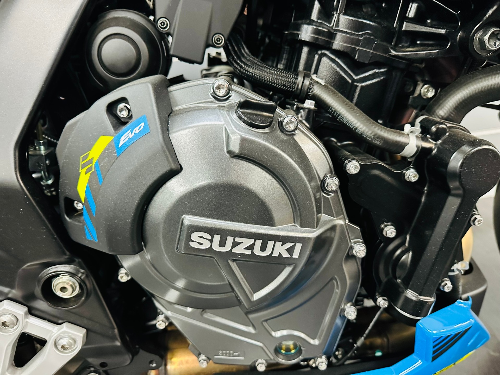 SUZUKI GSX 8 S EVO - 6