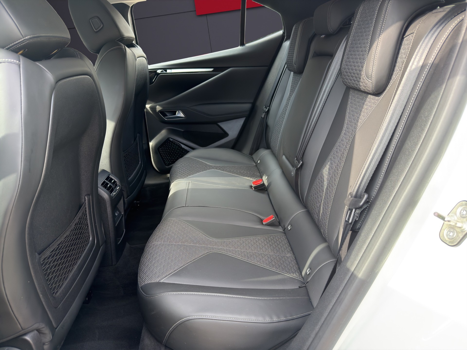 DS AUTOMOBILES DS4 1.2 Trocadero EAT8 - 7